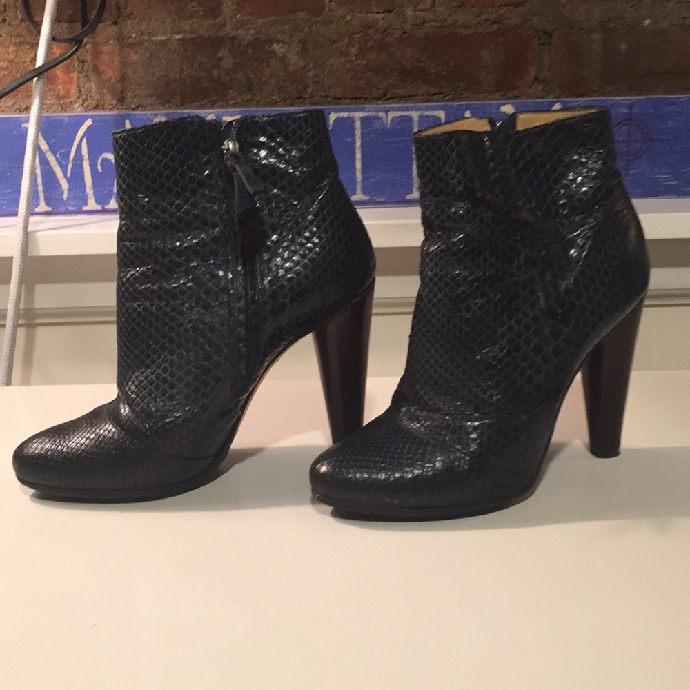 Boots - Picture 2 of 8